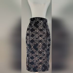 Women's Corset Pencil Skirt Size 10 Button Back Slit Chain Link Geometric Print